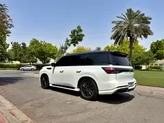 Infiniti QX80
