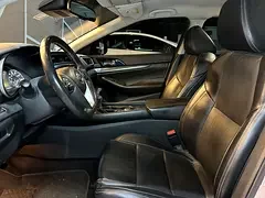 Nissan Maxima