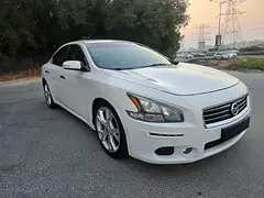 Nissan Maxima