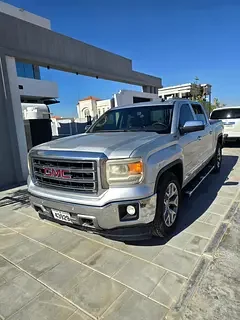 GMC Sierra