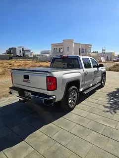 GMC Sierra