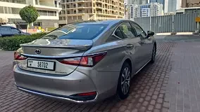Lexus ES-Series