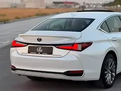 Lexus ES-Series