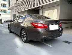 Nissan Altima