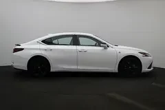 Lexus ES-Series
