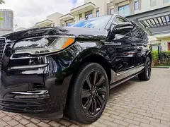 Lincoln Navigator