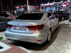 Lexus LS-Series