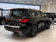 Infiniti QX80