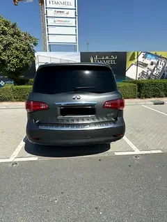 Infiniti QX80