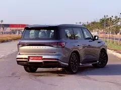 Infiniti QX80