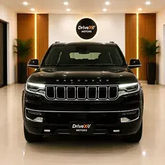 Jeep Grand Wagoneer