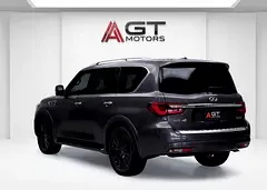 Infiniti QX80