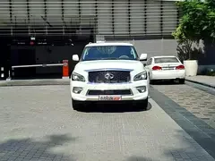 Infiniti QX80