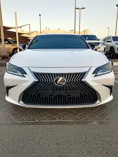 Lexus ES-Series