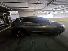 Infiniti Q30