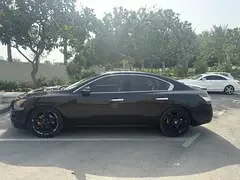 Nissan Maxima