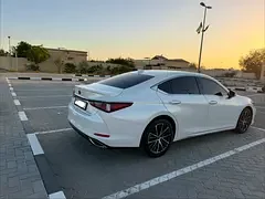 Lexus ES-Series