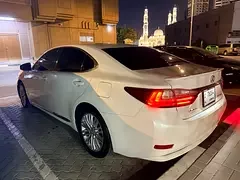 Lexus ES-Series