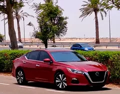 Nissan Altima