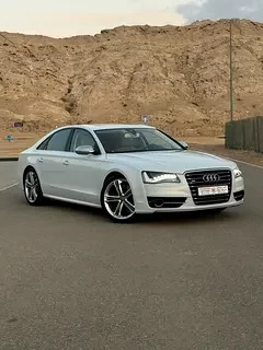 Audi S8