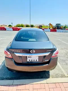 Nissan Altima