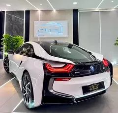 BMW i8