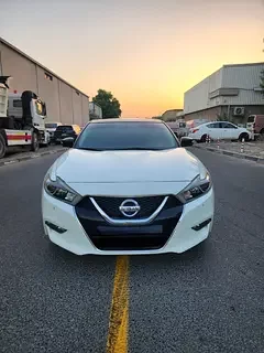 Nissan Maxima