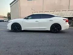 Nissan Maxima