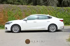 Kia Cadenza