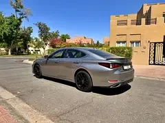 Lexus ES-Series