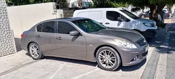 Infiniti G25