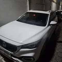 MG HS