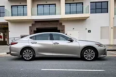 Lexus ES-Series