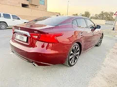 Nissan Maxima
