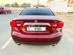 Nissan Maxima