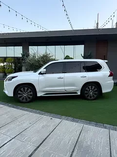 Lexus LX-Series