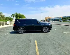 Infiniti QX80