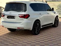 Infiniti QX80
