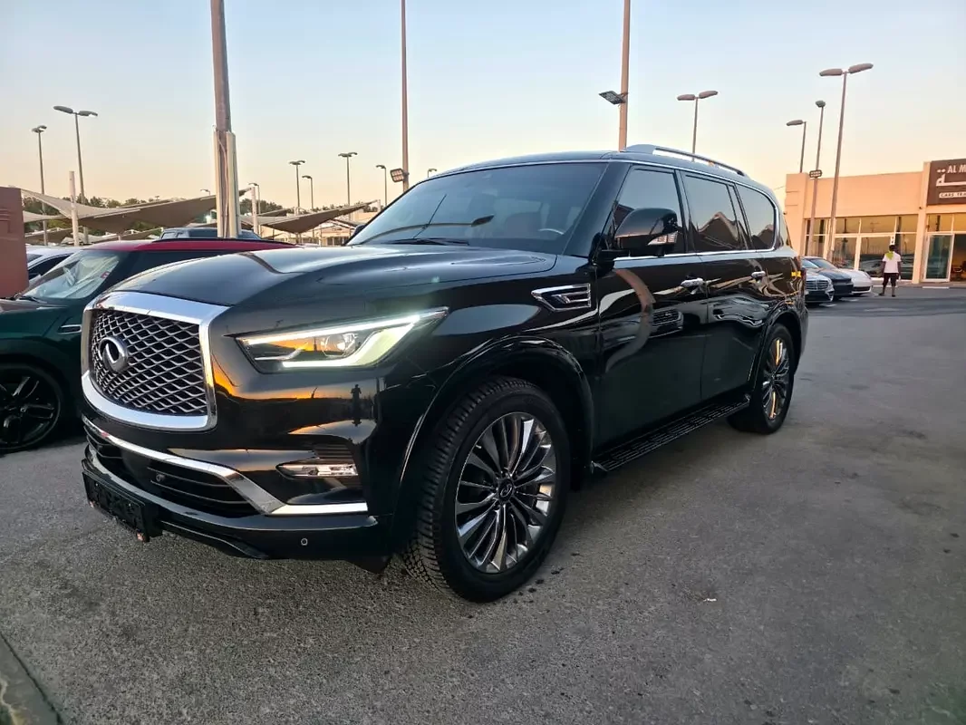 Infiniti QX80