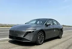 Nissan N6