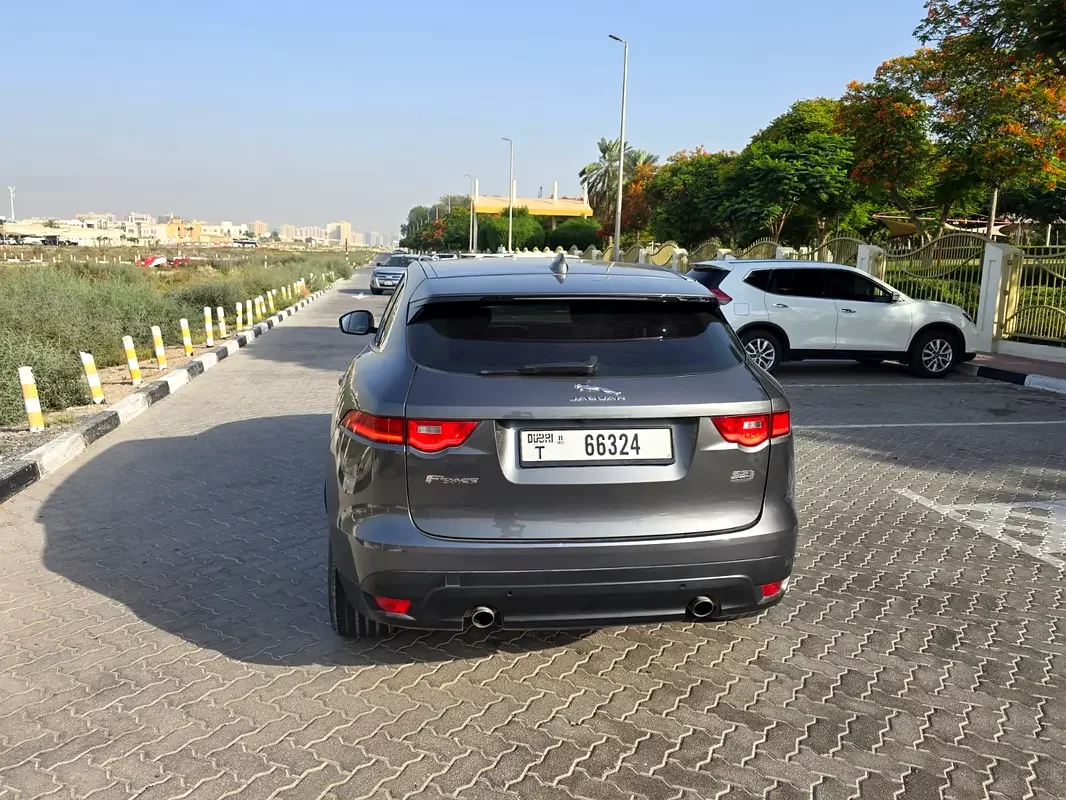 Jaguar F-Pace