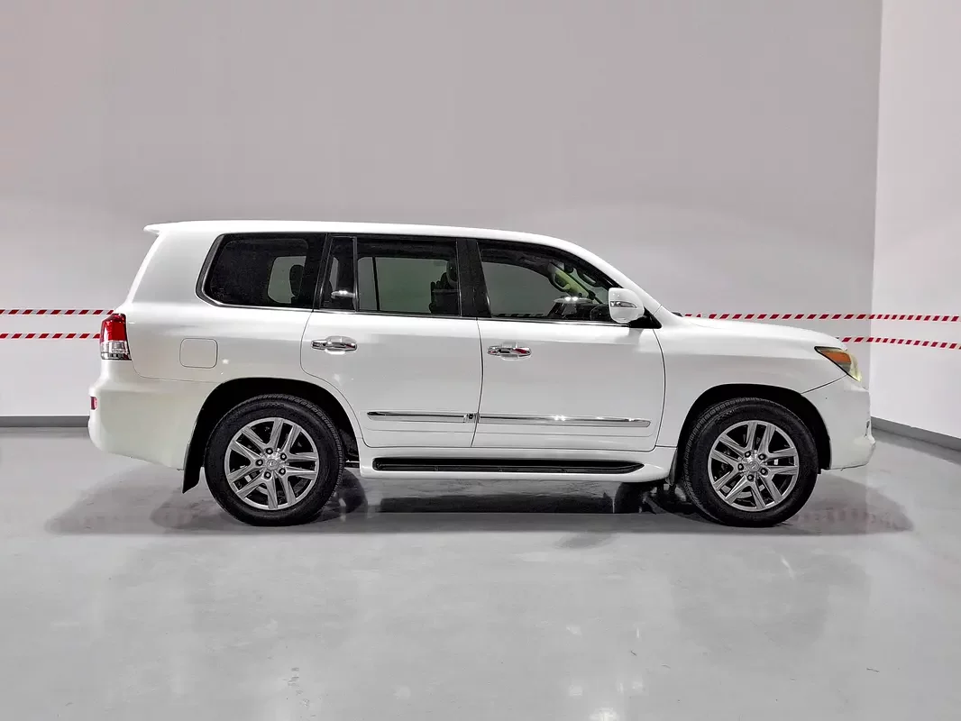 Lexus LX-Series