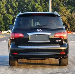 Infiniti QX80