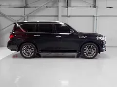 Infiniti QX80