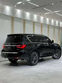 Infiniti QX80