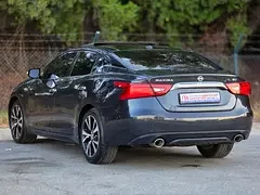 Nissan Maxima