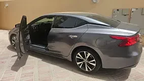 Nissan Maxima