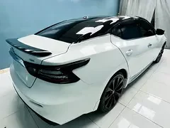 Nissan Maxima