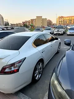 Nissan Maxima