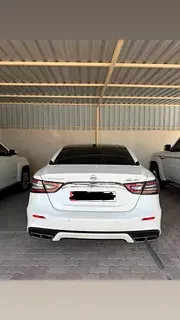 Nissan Maxima
